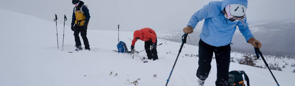 Lumivyöryvälineiden opas