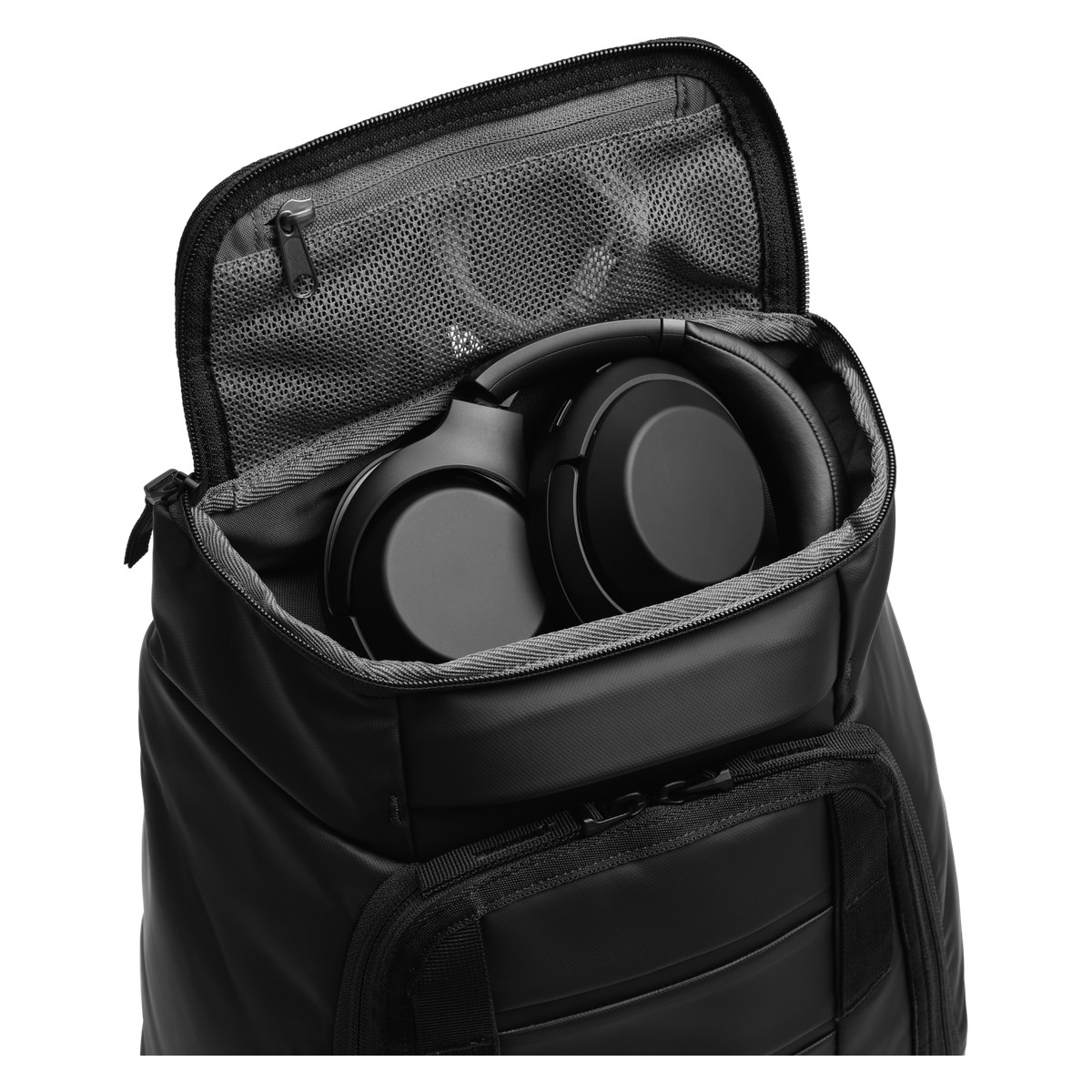 Db Hugger Backpack 25L - Image 5